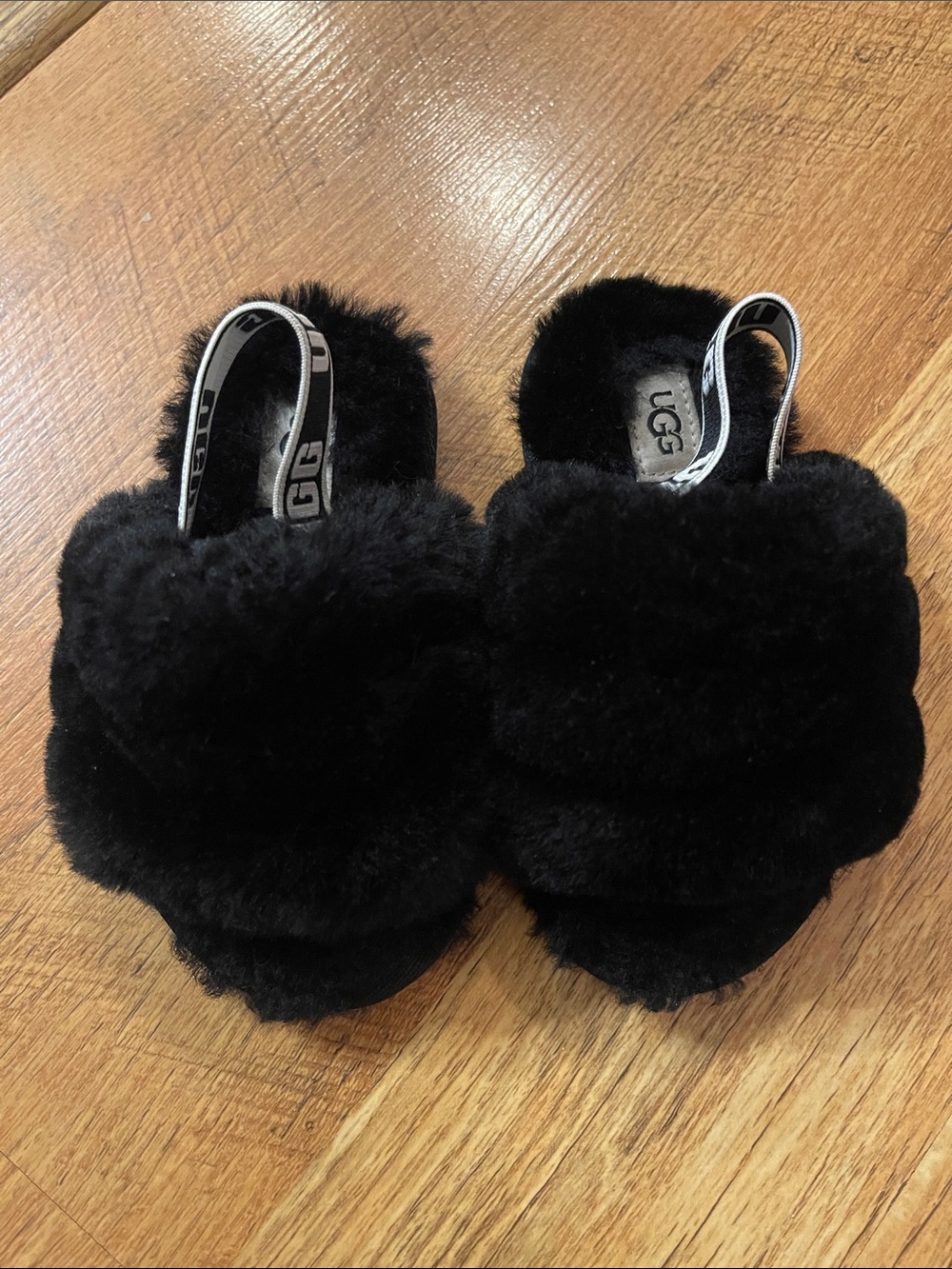 Black slippers